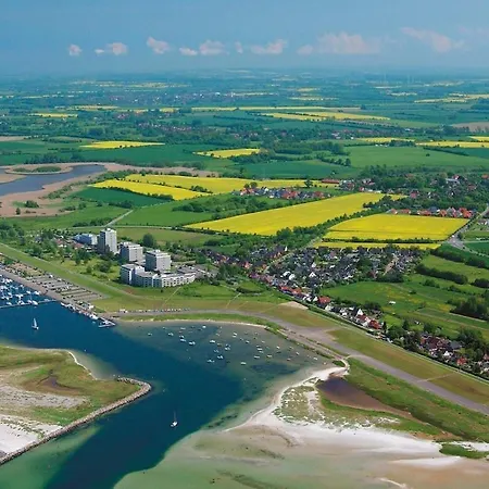 4 Personen In アパート *